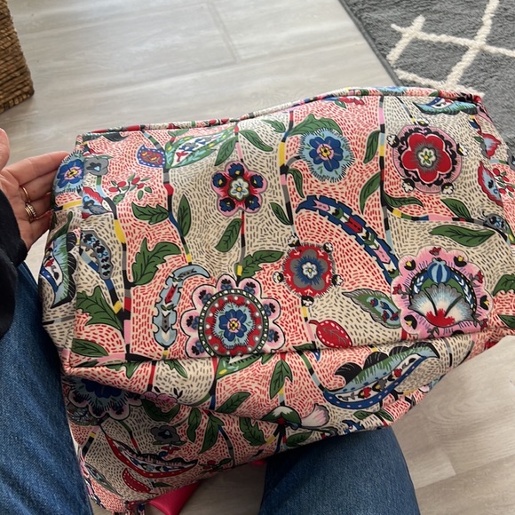 Vera Bradley Swim Tote with mess top - Picture 6 of 7